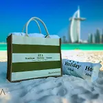 Luxurious Garden View Apartment With Pool & Gym In Madinat Jumeirah By Aya Boutique