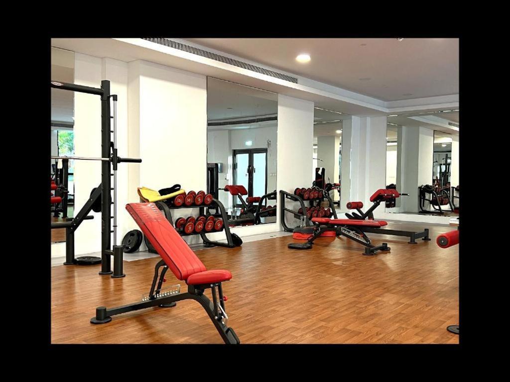 Luxurious Garden View With Pool & Gym In Madinat Jumeirah Vakantiehuis Dubai